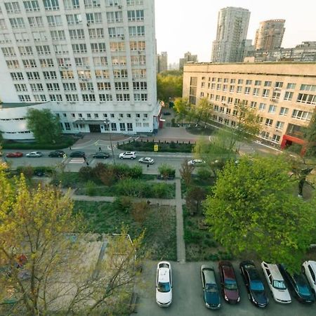Уютная Студия На Метро Печерская В Центре Киева كييف المظهر الخارجي الصورة